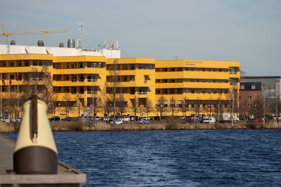 Medlemmar samlas för en ljus och välkomnande träff i föreningen.